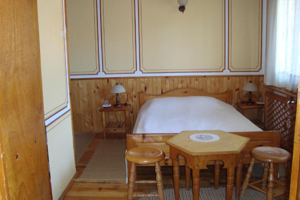 كوبريفشتيتسا Guest House Astra الغرفة الصورة